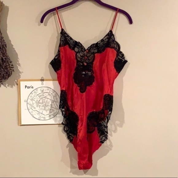 VICTORIAS SECRET VINTAGE LACE LACE SATIN LINGERIE - Picture 3 of 8